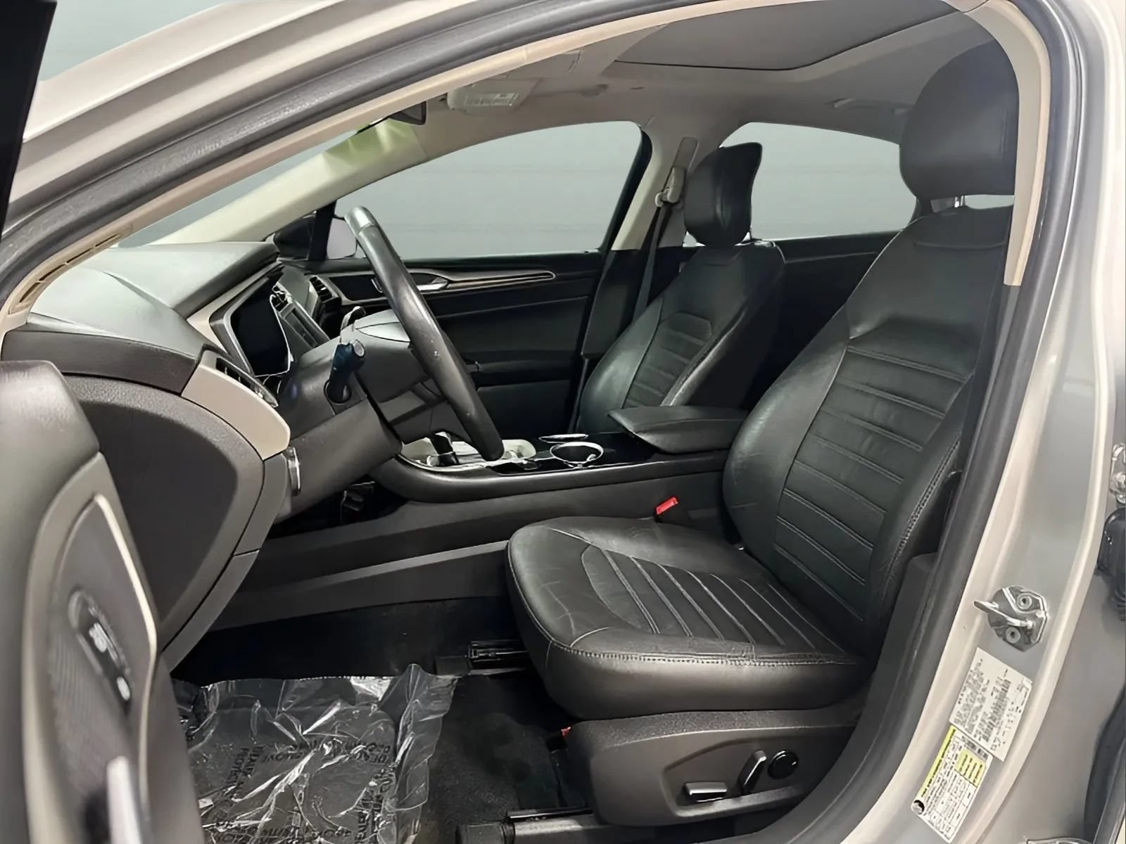 Used 2013 Ford Fusion Energi SE w/ Driver Assist Pkg FWD image 10