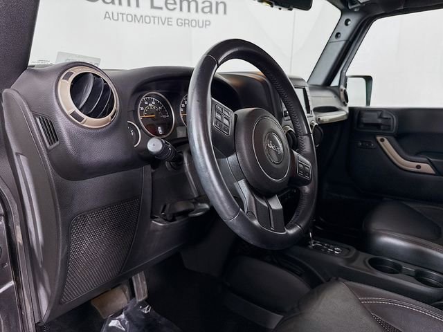 Used 2017 Jeep Wrangler Unlimited Sahara image 9