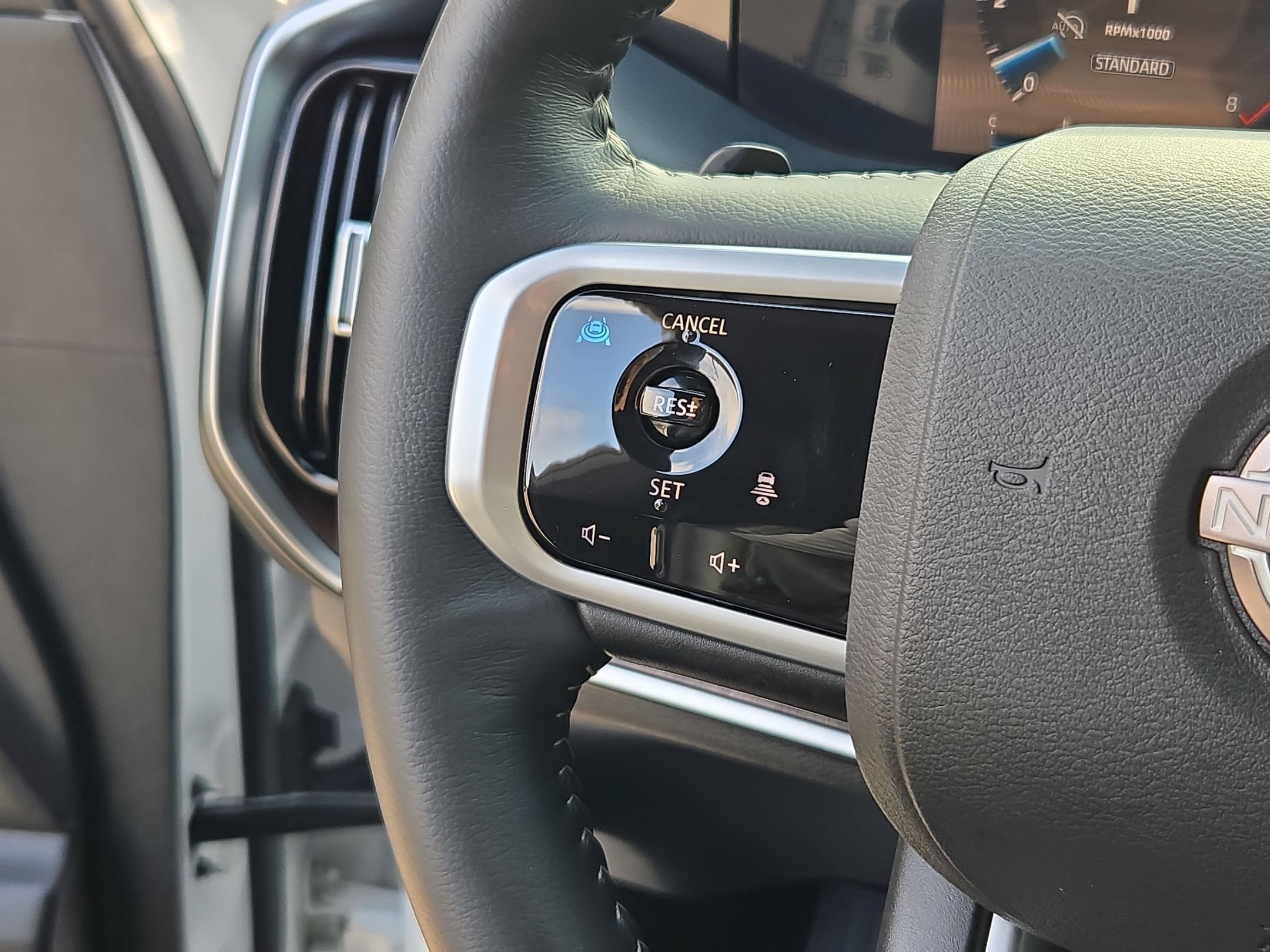 Used 2026 Nissan Armada SL w/ Captain's Chari Seat Package RWD image 22