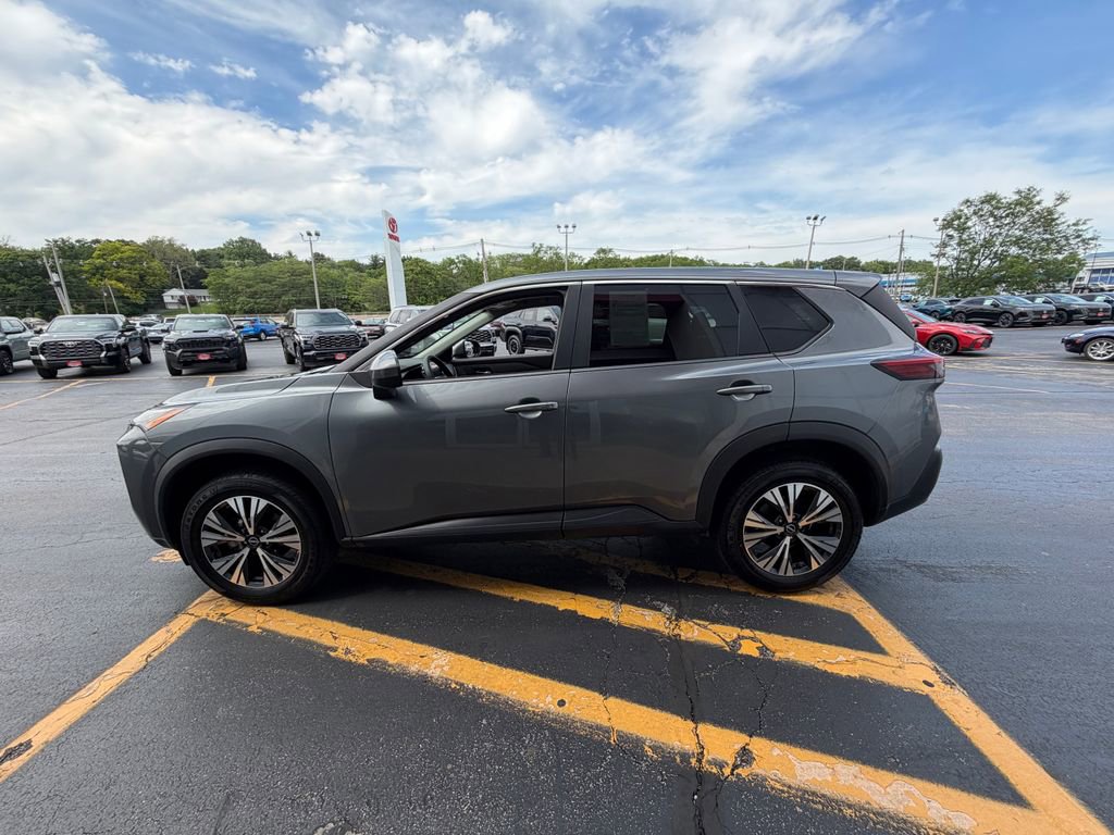 Used 2023 Nissan Rogue SV FWD image 8