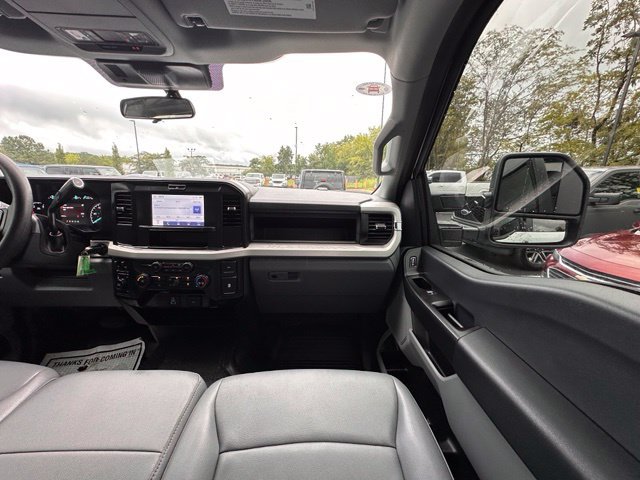 Used 2025 Ford F350 XL w/ XL Chrome Package AWD/4WD image 30