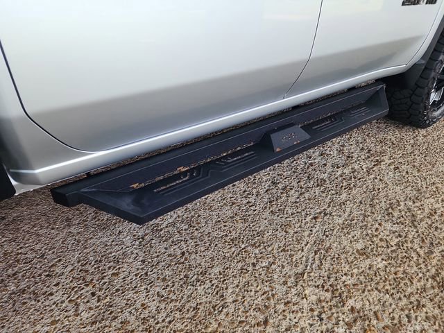 Used 2022 Chevrolet Silverado 2500 LT w/ Convenience Package image 24