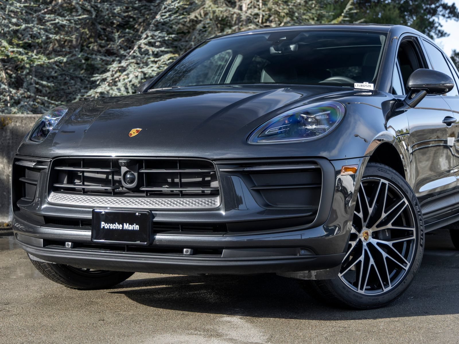Certified 2026 Porsche Macan AWD/4WD image 7