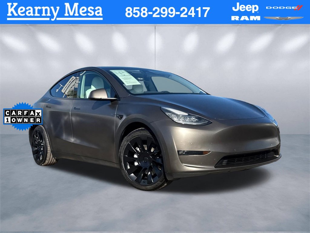 Used 2021 Tesla Model Y Long Range image 1