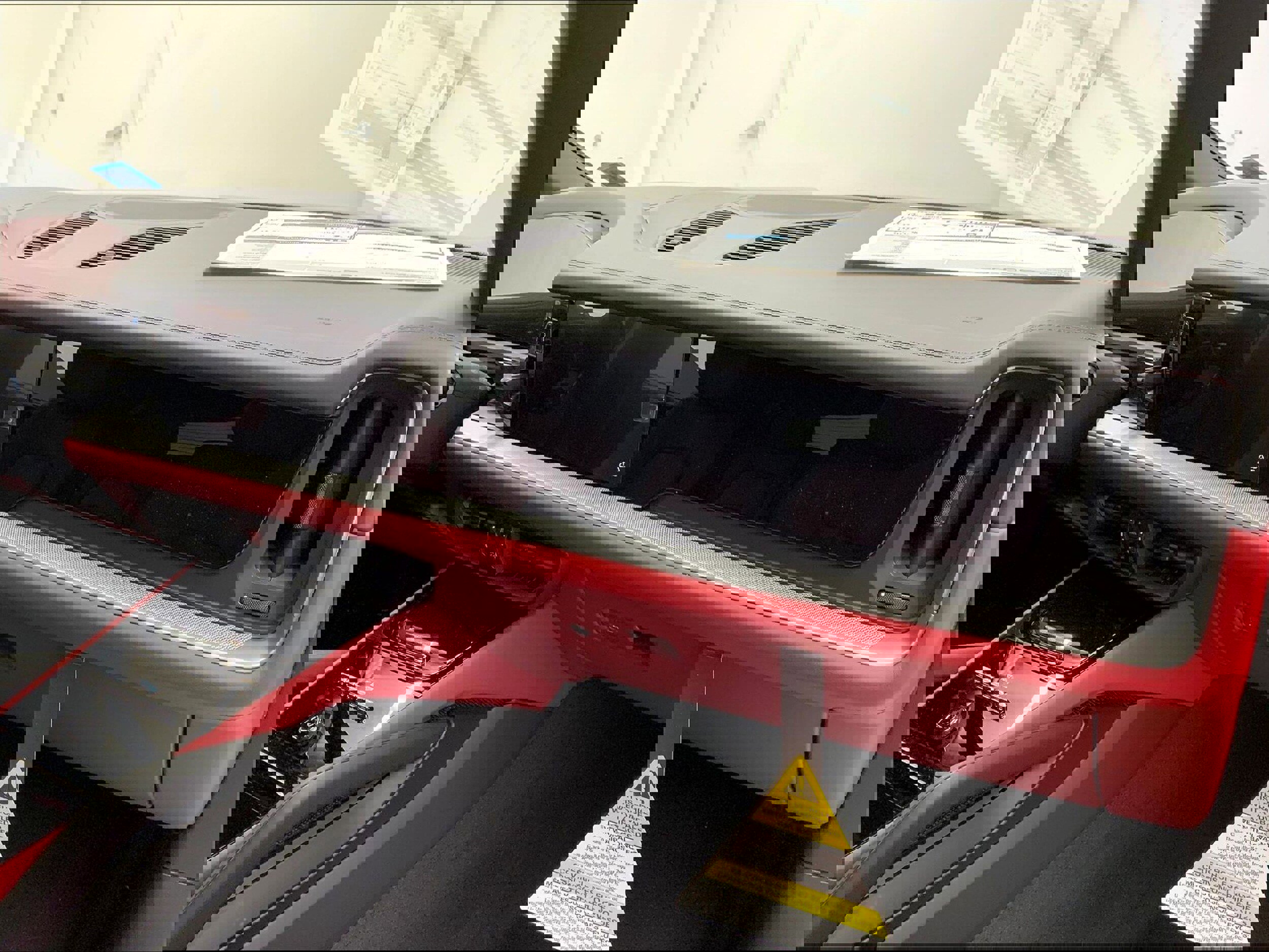 New 2025 Porsche Cayenne image 23