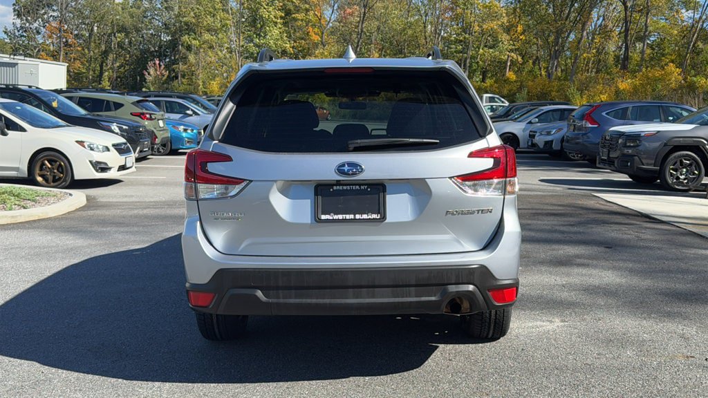 Certified 2023 Subaru Forester Premium AWD/4WD image 5