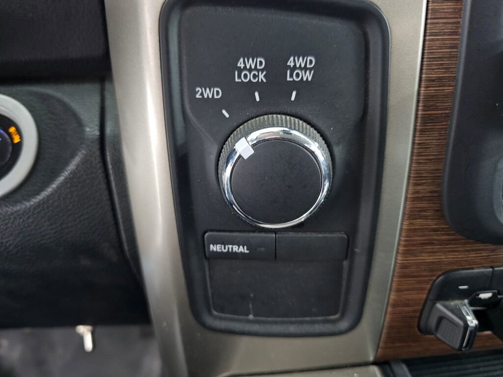 Used 2013 RAM 2500 Laramie w/ Cold Weather Group image 25