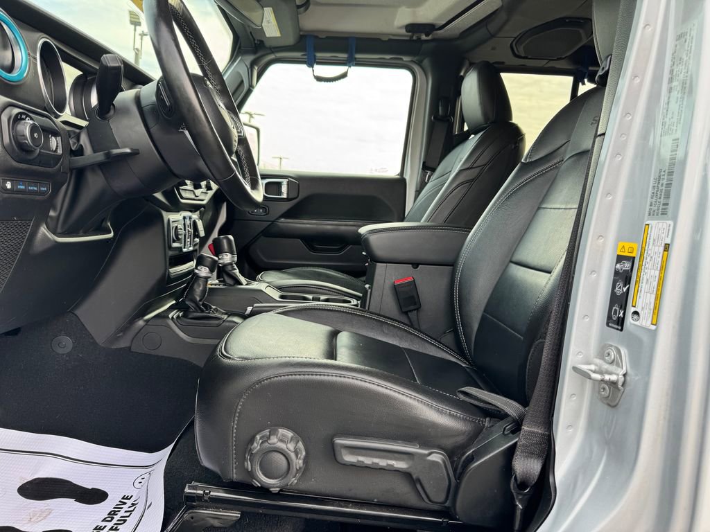 Used 2023 Jeep Wrangler Unlimited Sahara w/ Cold Weather Group image 20