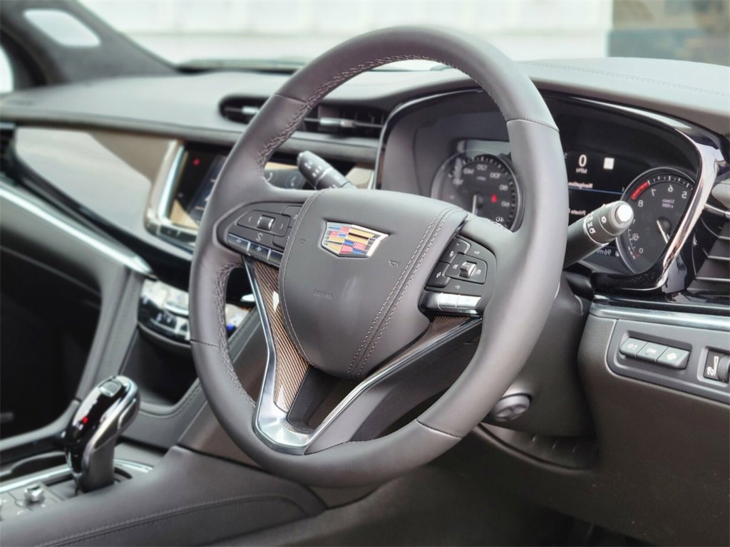 New 2024 Cadillac XT6 Premium Luxury w/ Platinum Package image 18