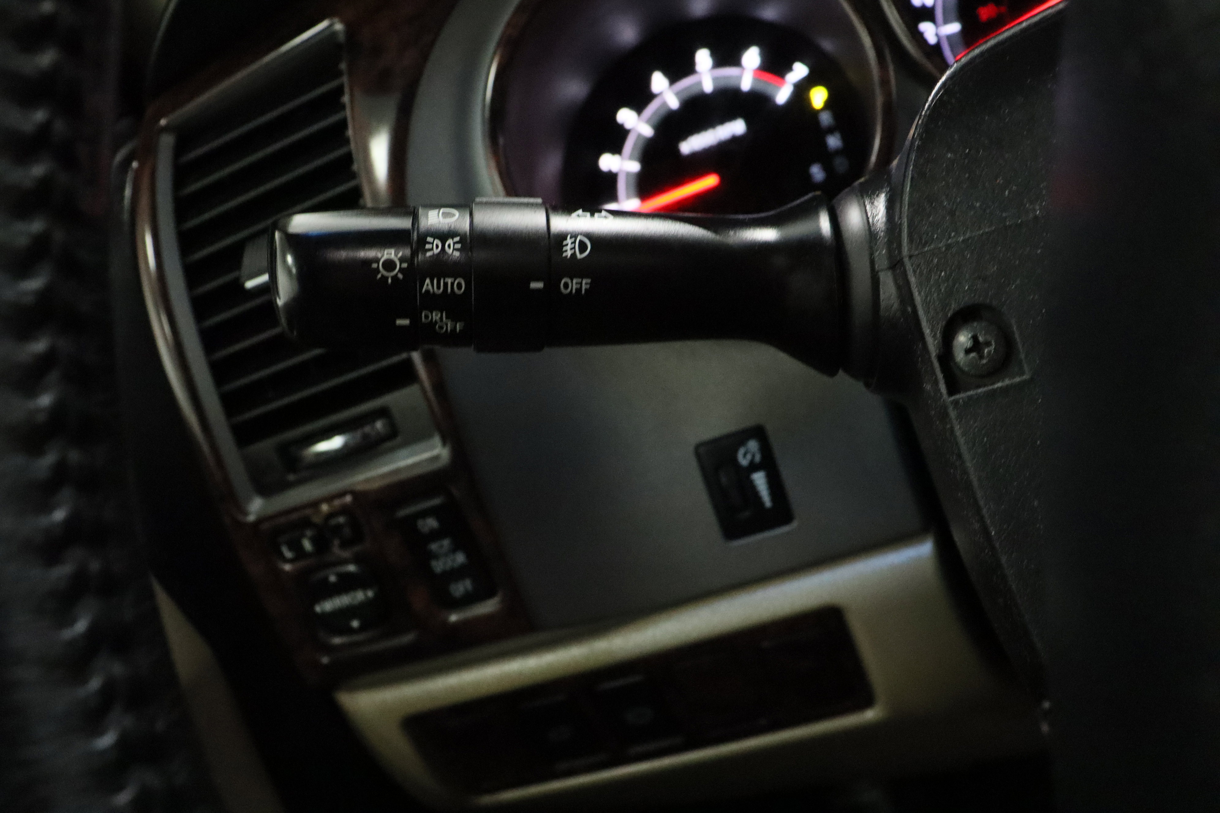 Used 2014 Toyota Sequoia Limited RWD image 26