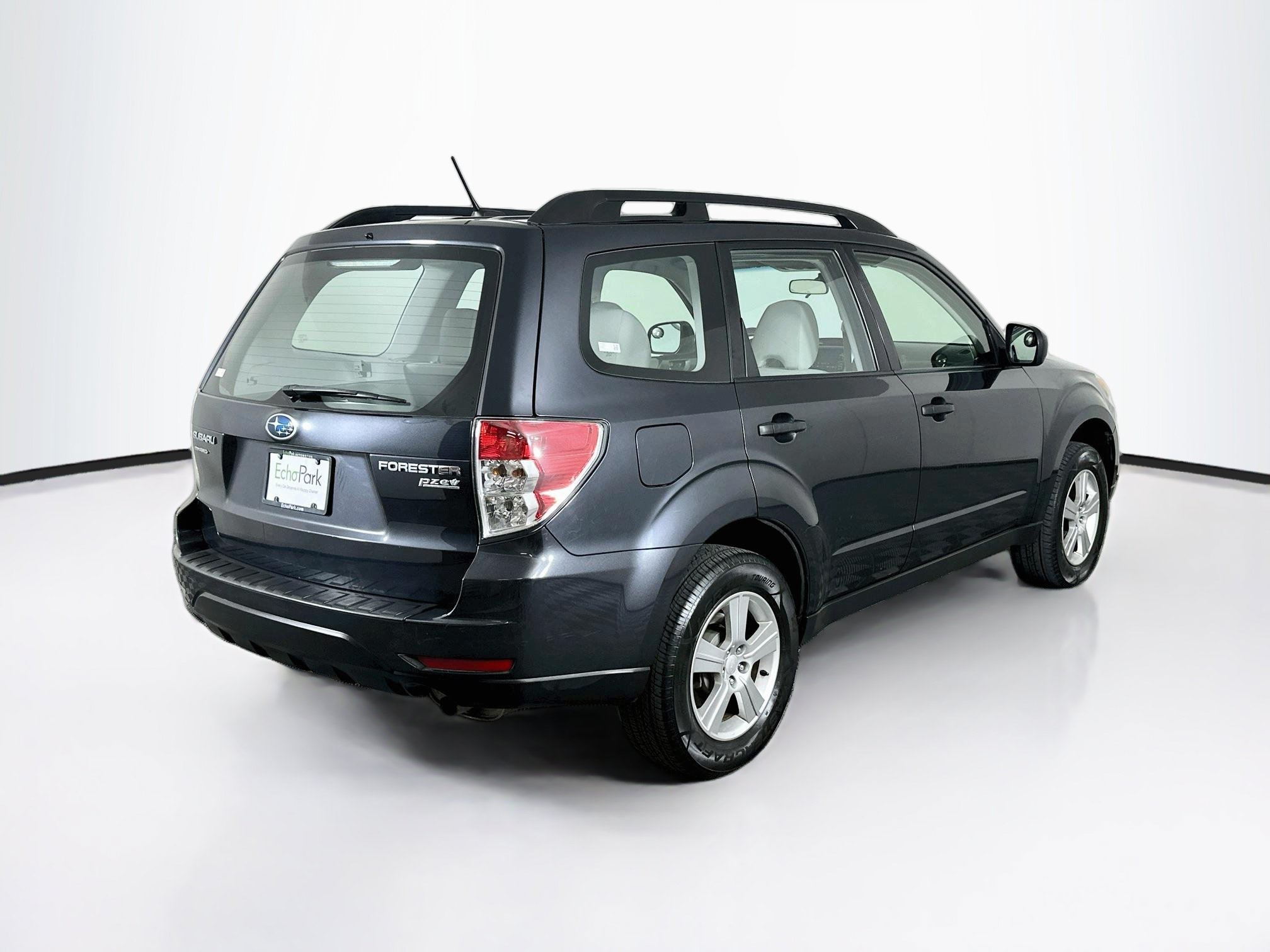 Used 2013 Subaru Forester 2.5X w/ Alloy Wheel Pkg AWD/4WD image 9