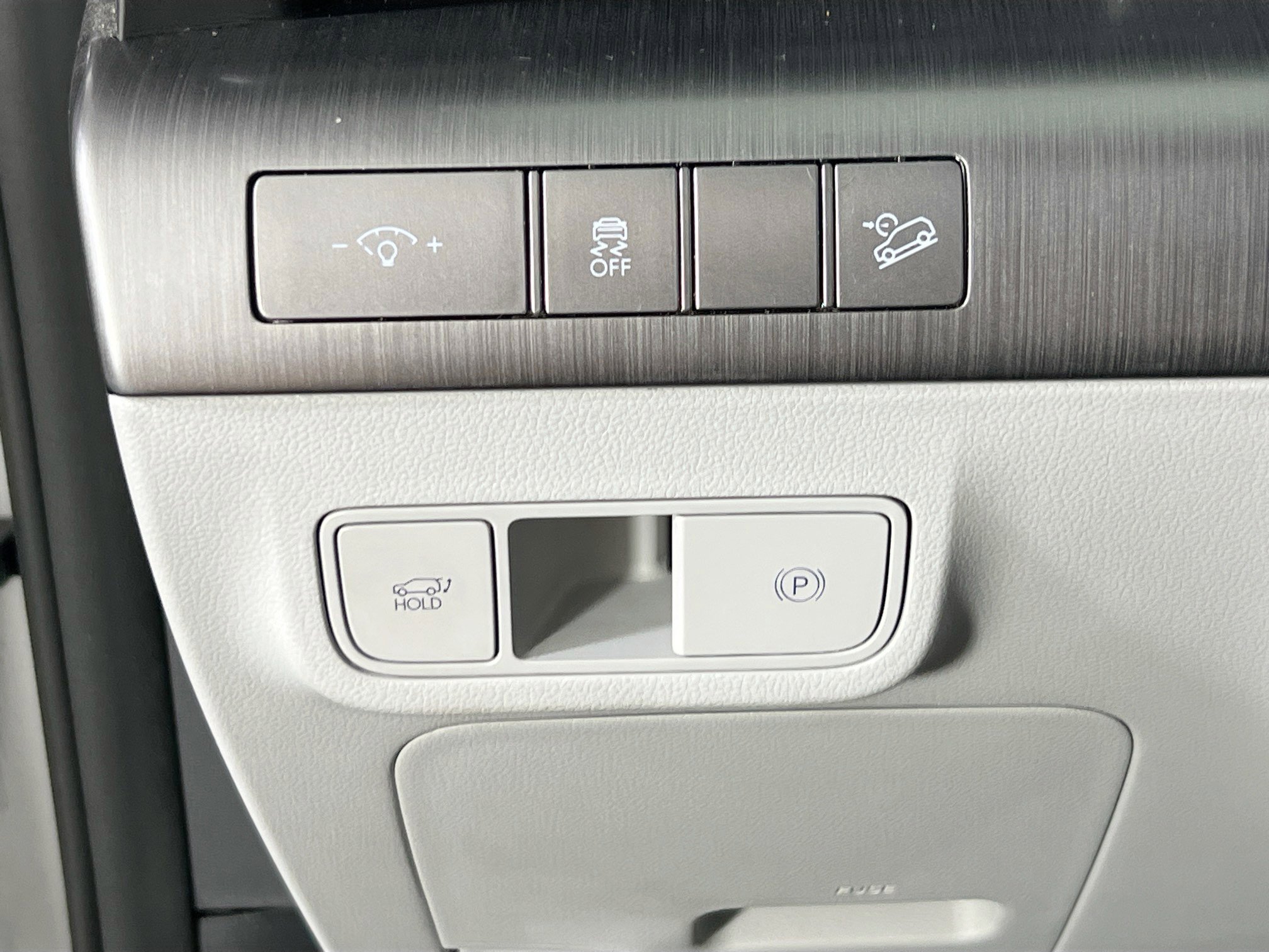 Used 2024 Hyundai Kona Limited image 10