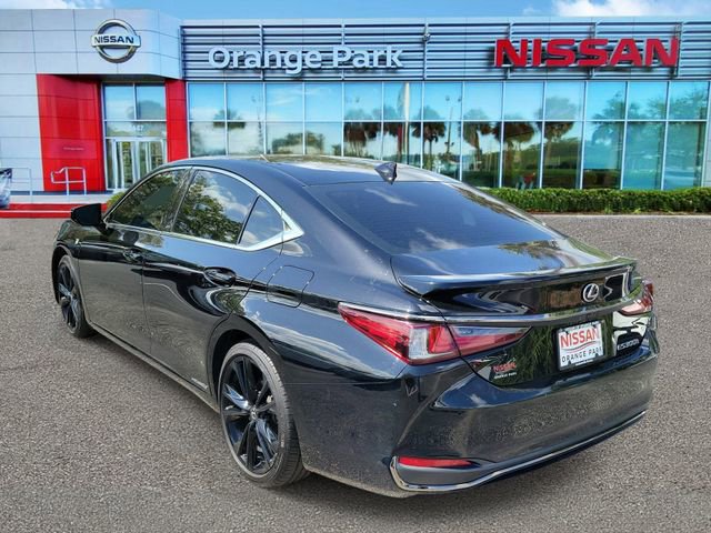 Used 2022 Lexus ES 300h F Sport FWD image 3