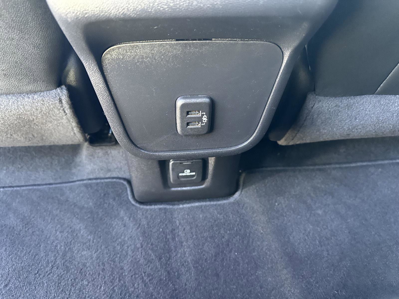 Used 2022 Chevrolet Equinox Premier image 21