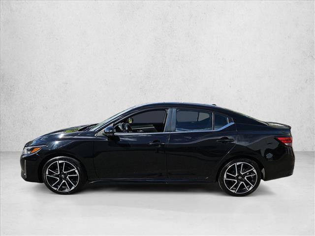 Used 2025 Nissan Sentra SR FWD image 9