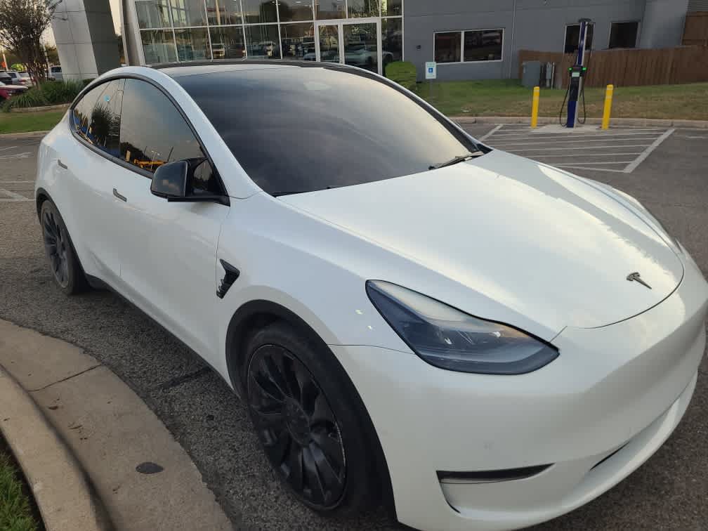 Used 2022 Tesla Model Y Performance AWD/4WD image 3