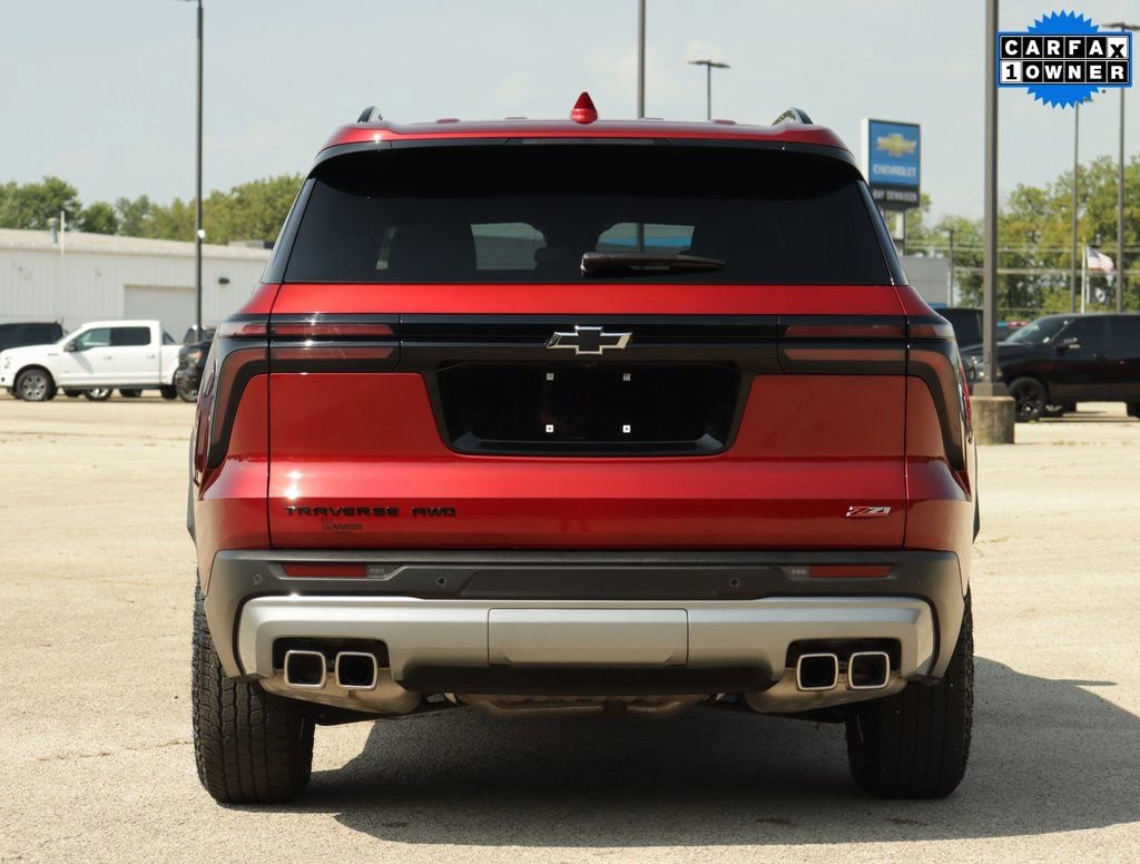 Used 2024 Chevrolet Traverse Z71 image 6