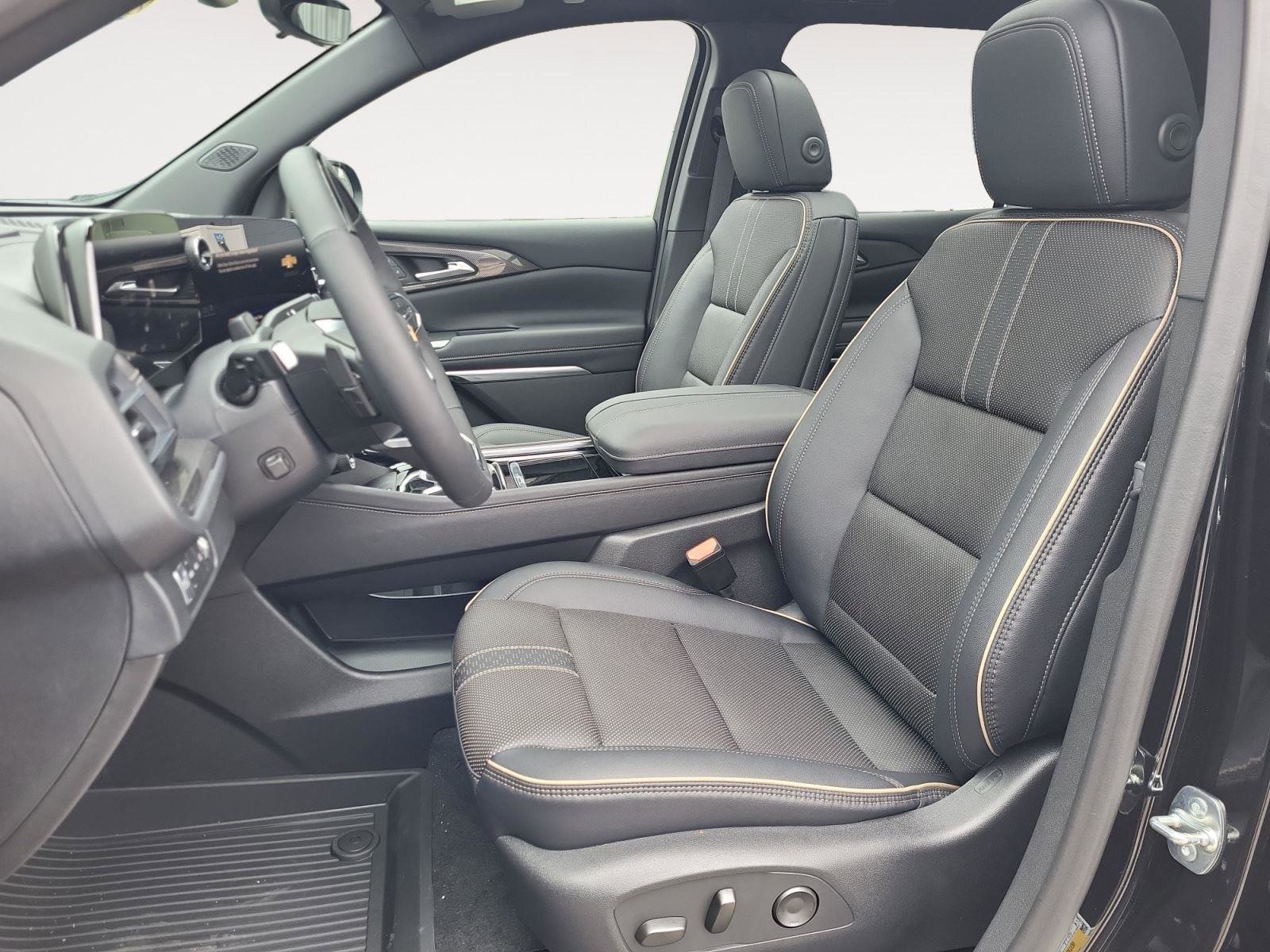 New 2026 Chevrolet Traverse High Country w/ LPO, Floor Liner Package AWD/4WD image 10