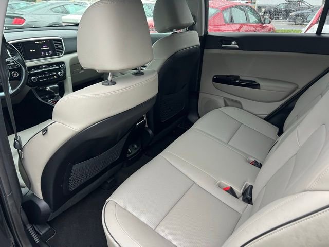 Certified 2022 Kia Sportage EX w/ EX Technology Package image 13
