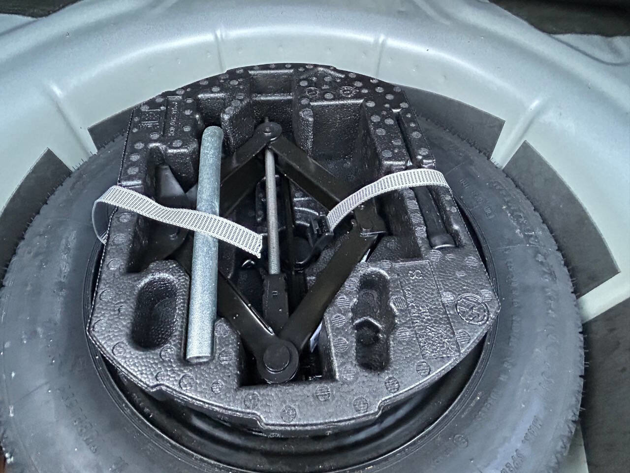 Used 2017 Volkswagen Jetta S image 34