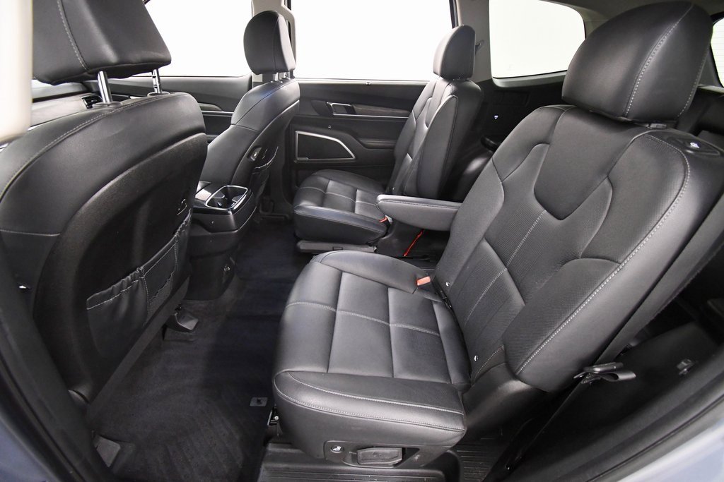 Certified 2022 Kia Telluride EX w/ EX Premium Package image 16
