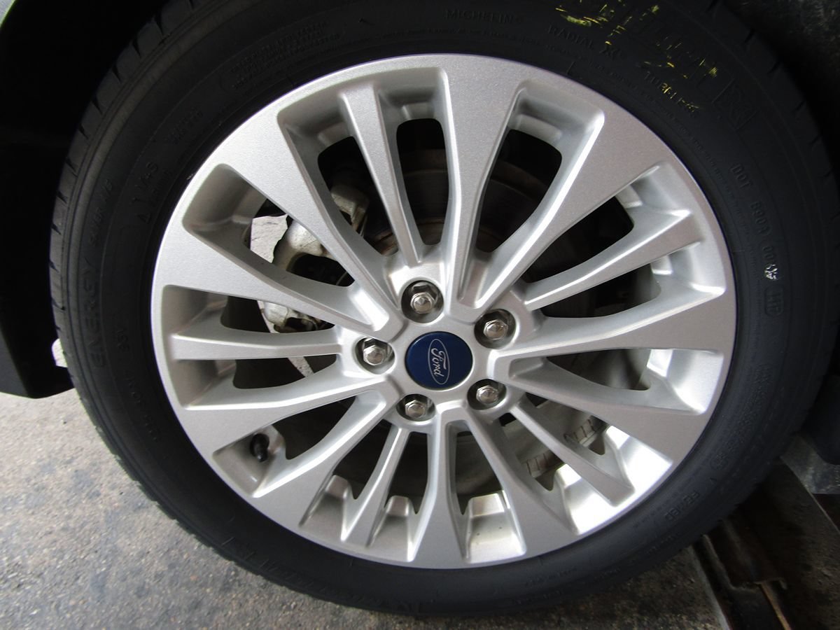 Used 2018 Ford C-MAX SE FWD image 32