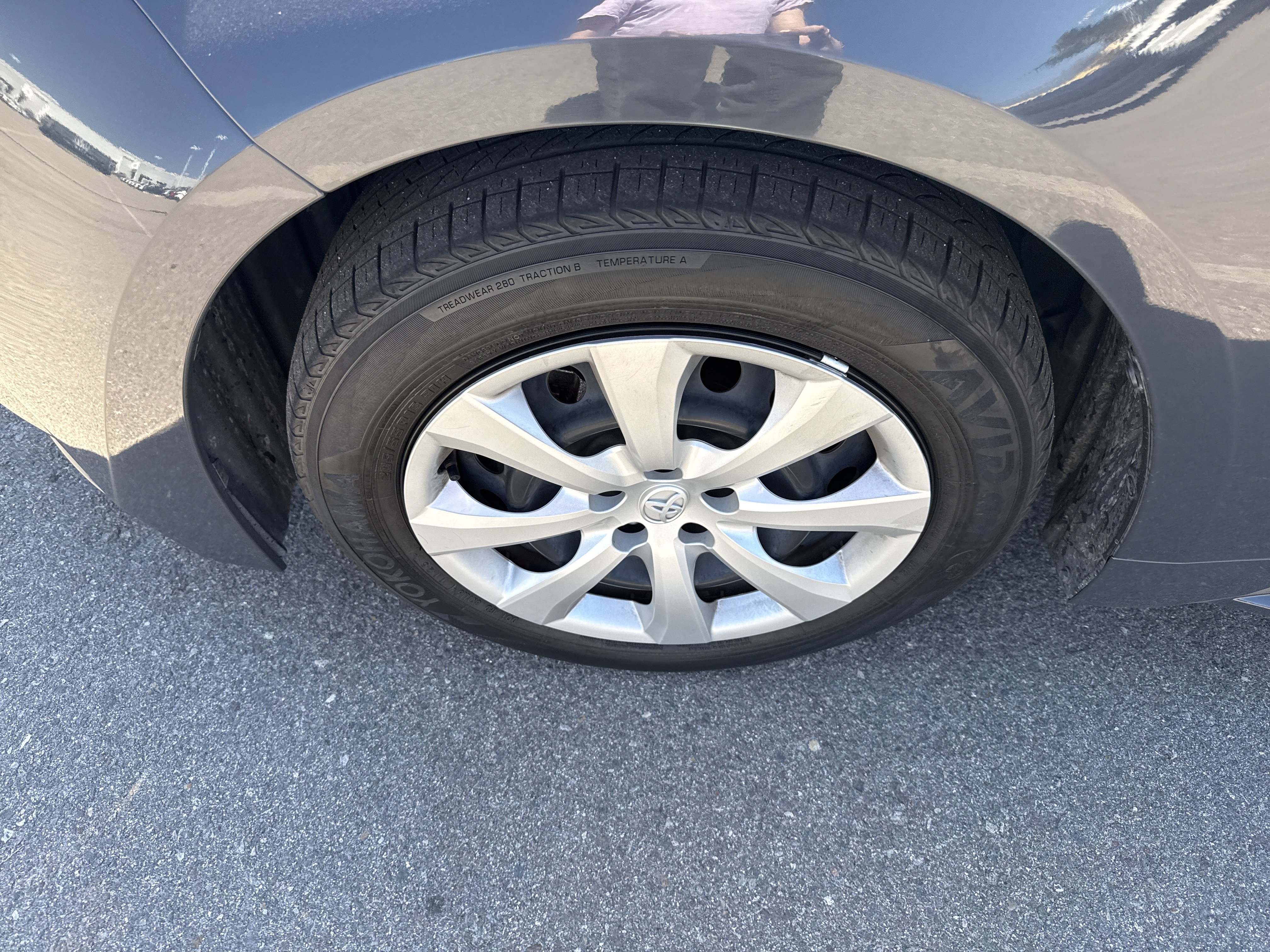 Used 2025 Toyota Corolla LE image 11