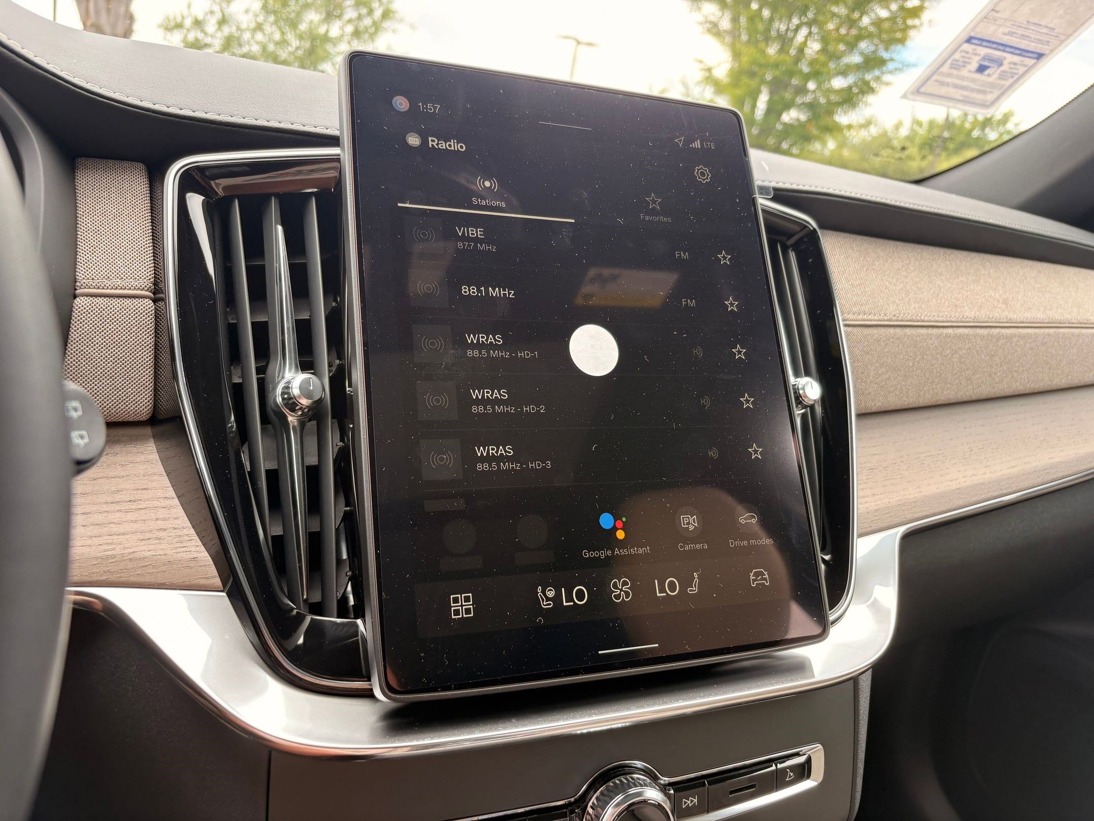 New 2026 Volvo XC90 B6 Plus w/ Protection Package image 30