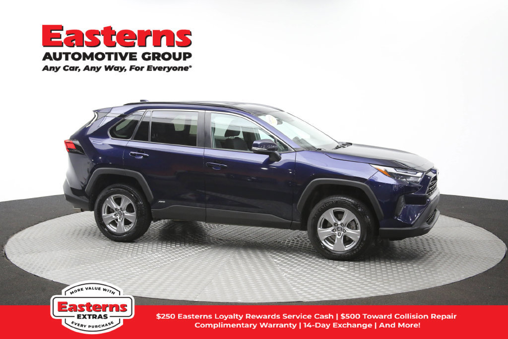 Used 2024 Toyota RAV4 XLE AWD/4WD image 46