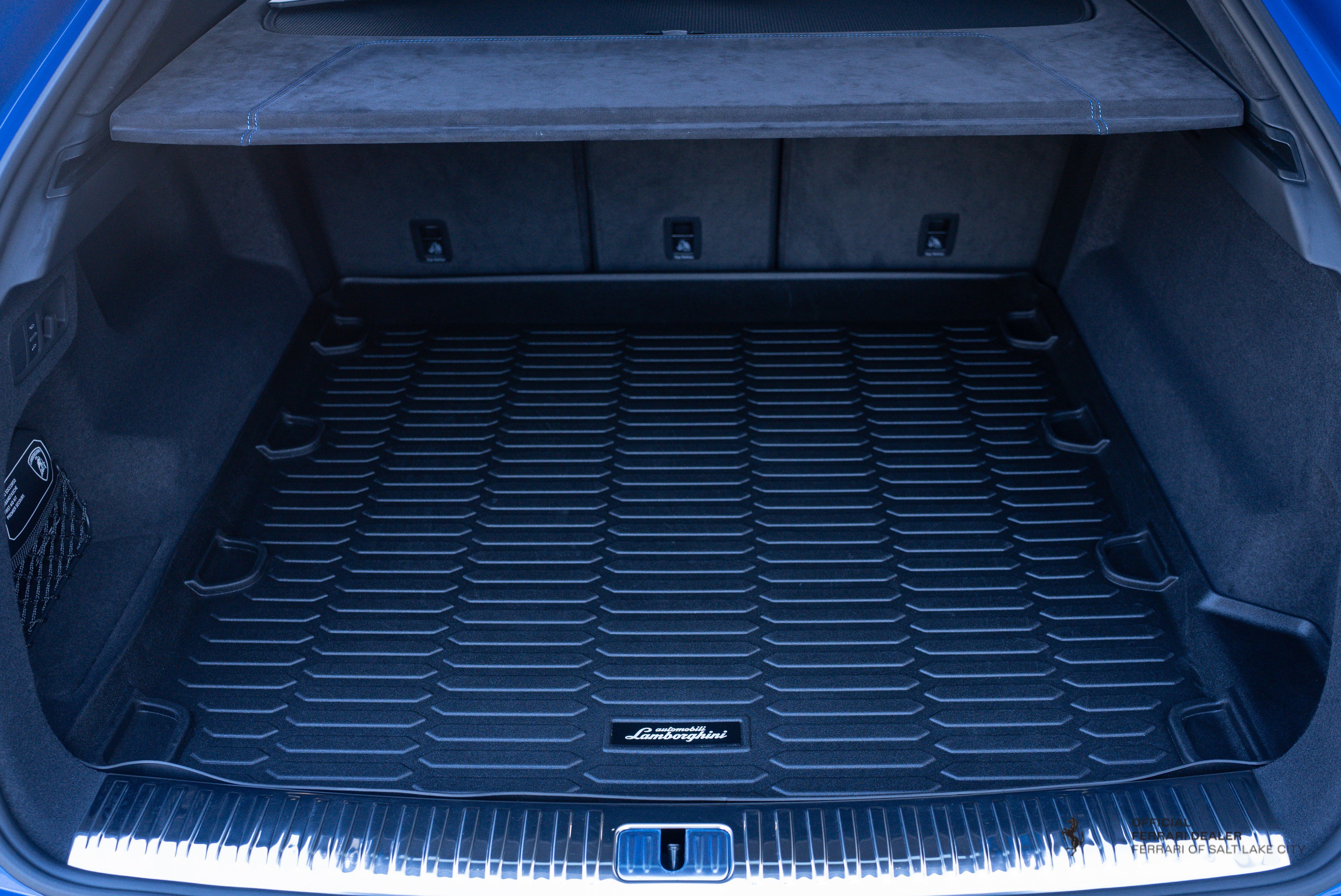 Used 2022 Lamborghini Urus image 17