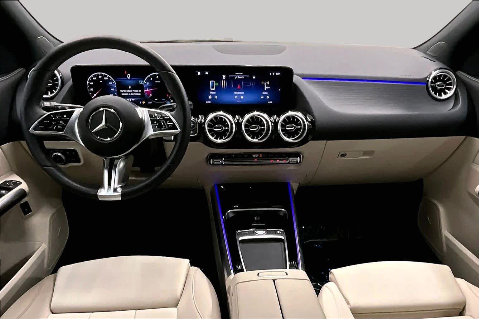 Certified 2025 Mercedes-Benz GLA 250 4MATIC image 15