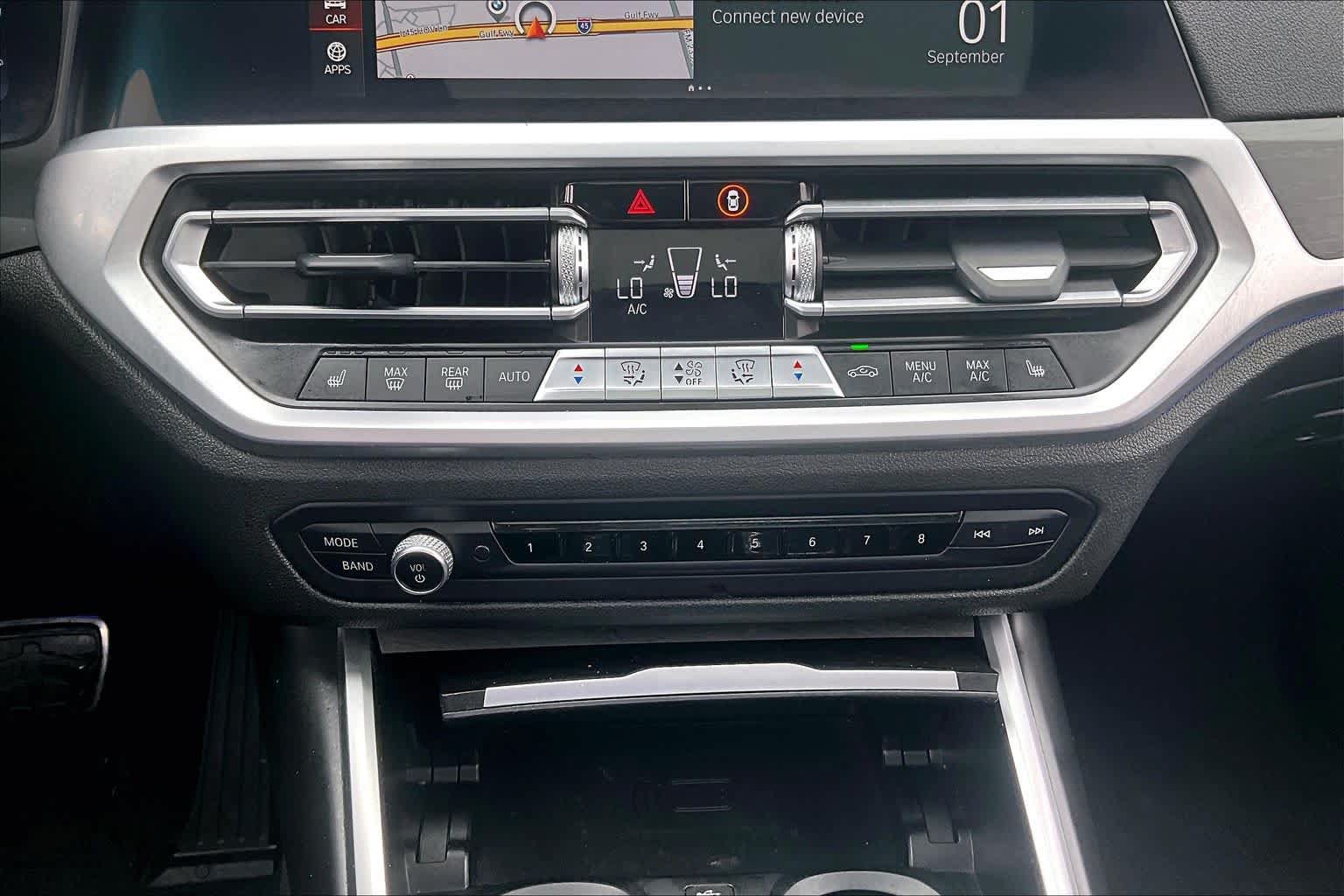Used 2020 BMW 330i Sedan w/ M Sport Package RWD image 32