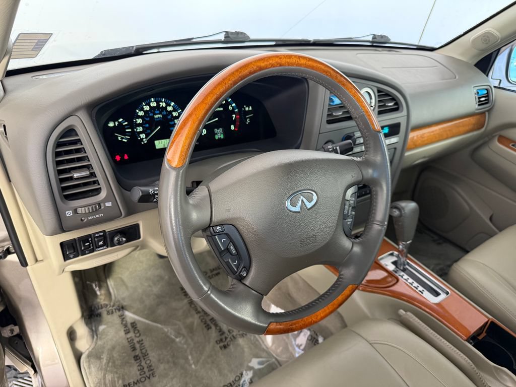 Used 2002 INFINITI QX4 4WD w/ (X03) Heated Seats Pkg image 12