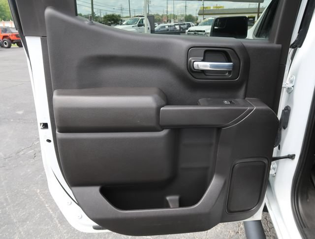 Used 2023 Chevrolet Silverado 1500 Custom Trail Boss AWD/4WD image 31