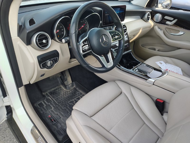 Used 2020 Mercedes-Benz GLC 300 4MATIC image 12