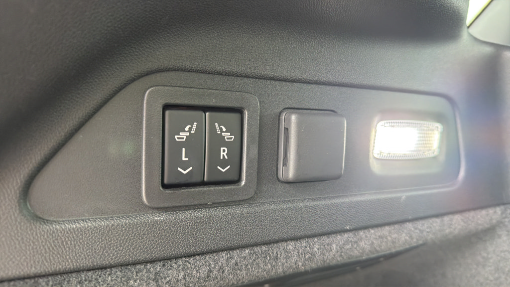 Used 2024 Acura ZDX Type S AWD/4WD image 10