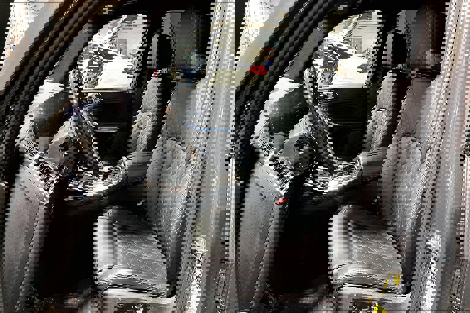 Used 2023 BMW X7 xDrive40i w/ M Sport Package image 9