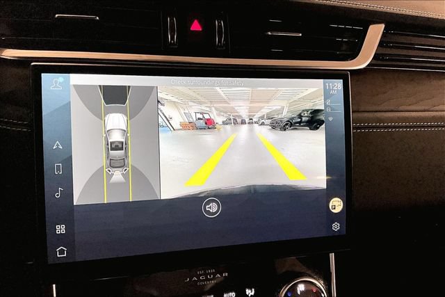 Certified 2022 Jaguar XF R-Dynamic SE AWD/4WD image 23