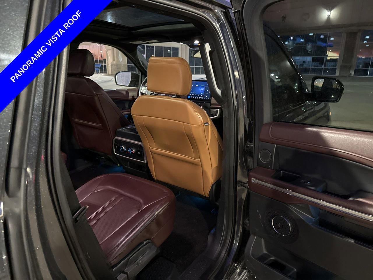 Used 2023 Ford Expedition Limited image 14