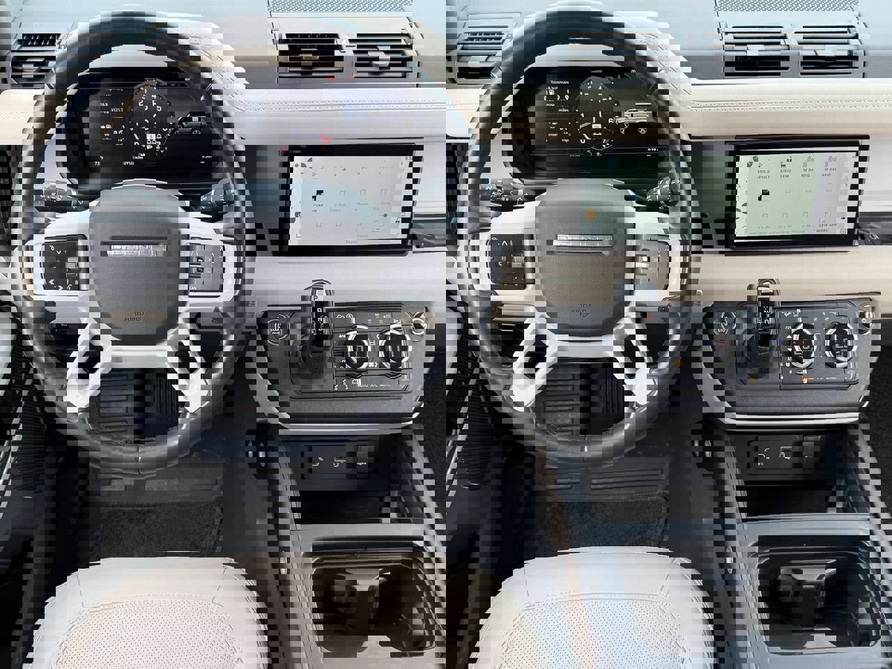 Used 2023 Land Rover Defender 110 SE image 14