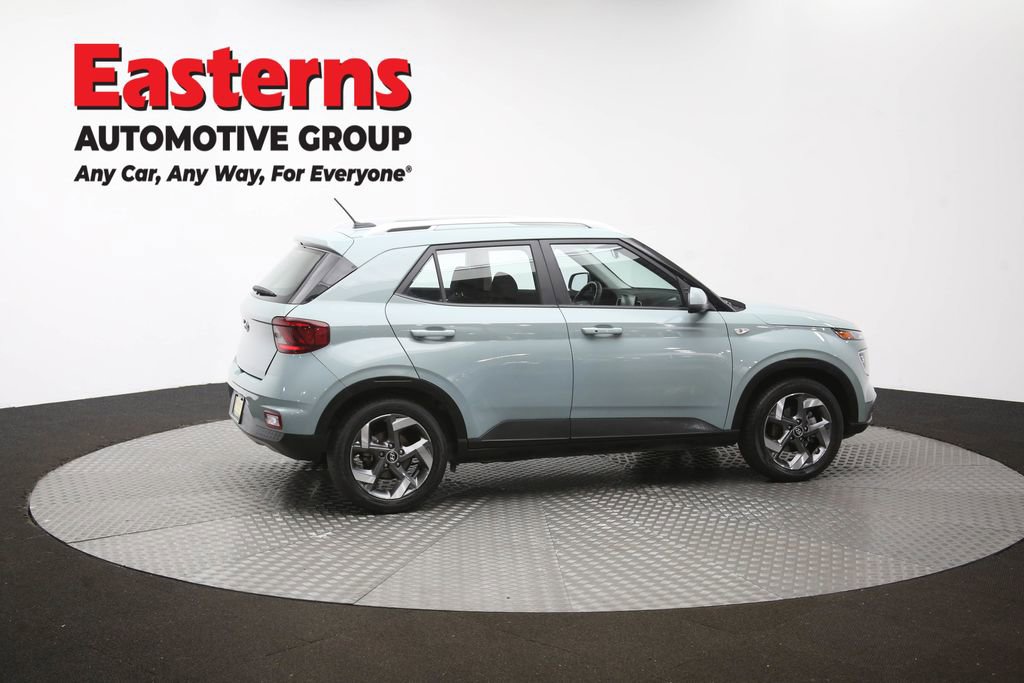 Used 2025 Hyundai Venue SEL FWD image 45