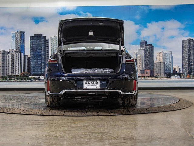 Used 2026 BMW 740i xDrive w/ Executive Package image 12