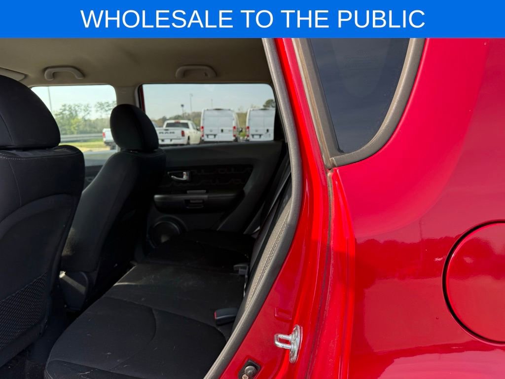 Used 2013 Kia Soul + image 23