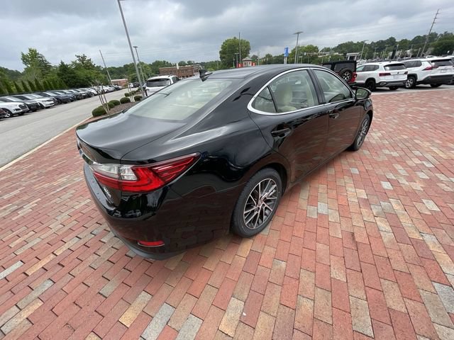 Used 2016 Lexus ES 350 w/ Luxury Package w/Wood Trim FWD image 35