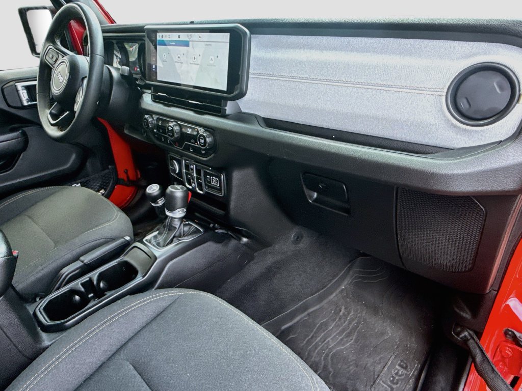 Used 2024 Jeep Gladiator Sport AWD/4WD image 34