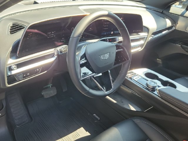 Certified 2024 Cadillac Lyriq Tech RWD image 24