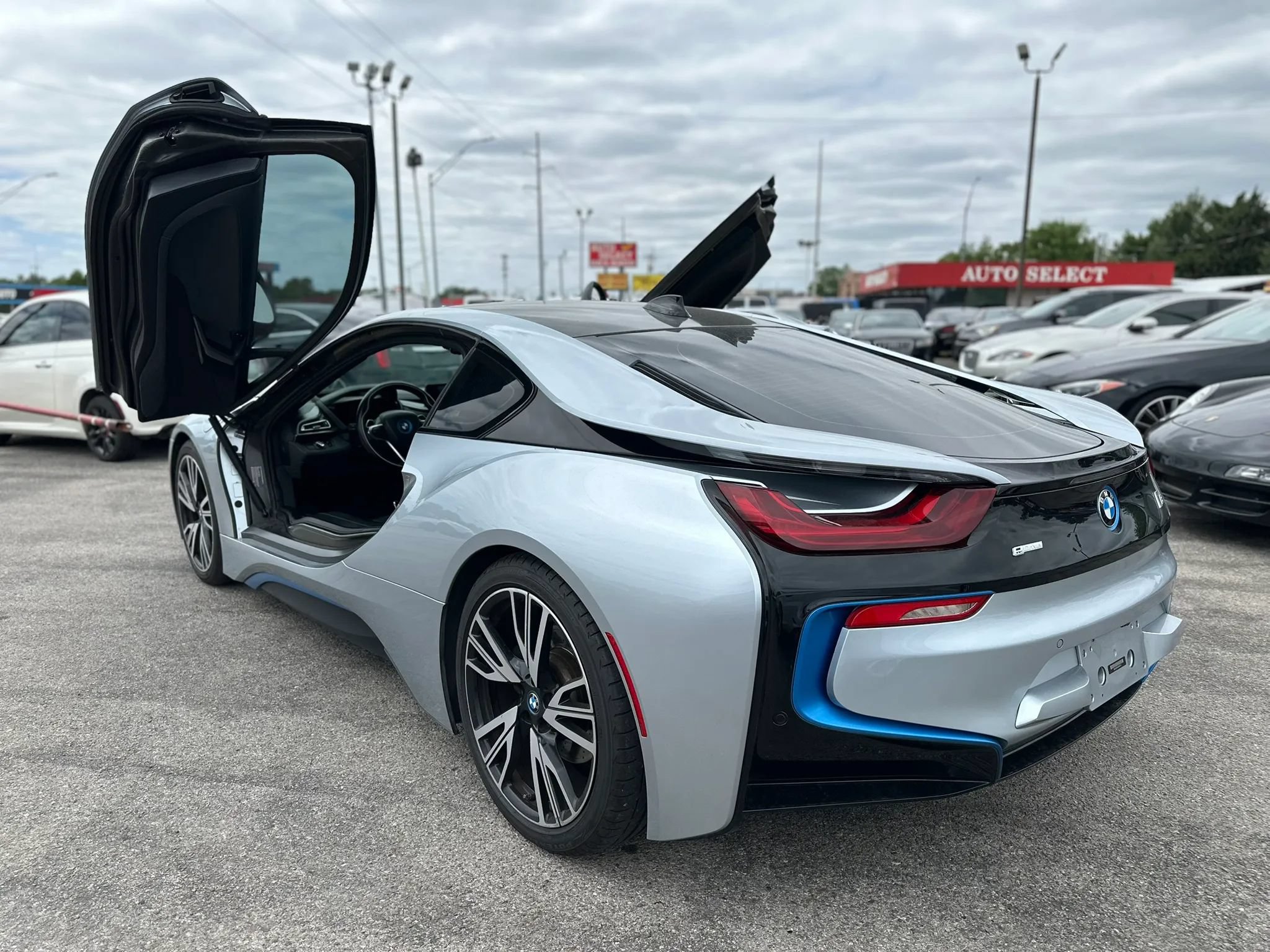 Used 2016 BMW i8 AWD/4WD image 13