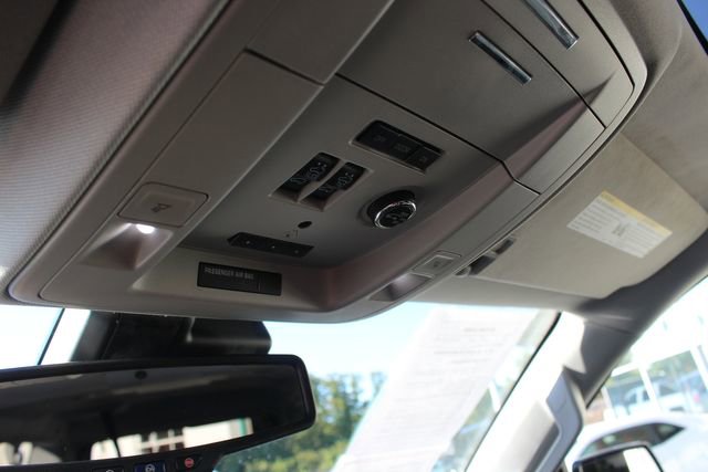 Used 2020 GMC Yukon XL Denali w/ Open Road Package image 18