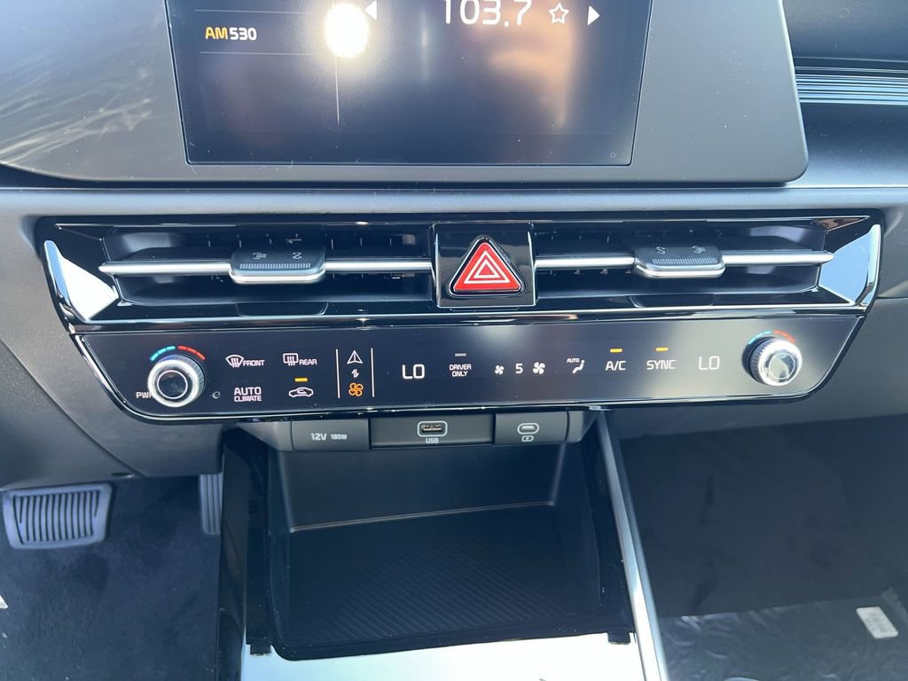 New 2026 Kia Niro LX FWD image 18