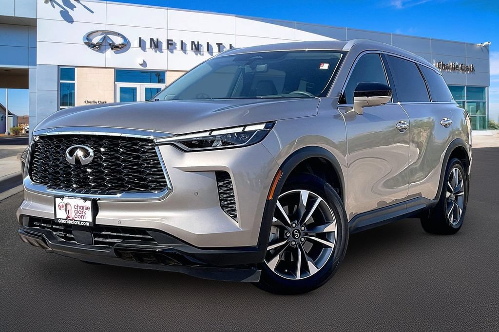 Used 2023 INFINITI QX60 Luxe w/ Vision Package AWD/4WD image 1